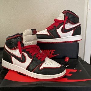 AIR JORDAN 1
